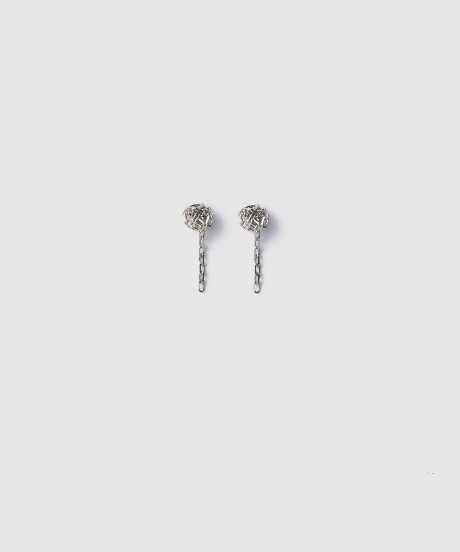 Entanglement Studs pierce 0.5|Pt850