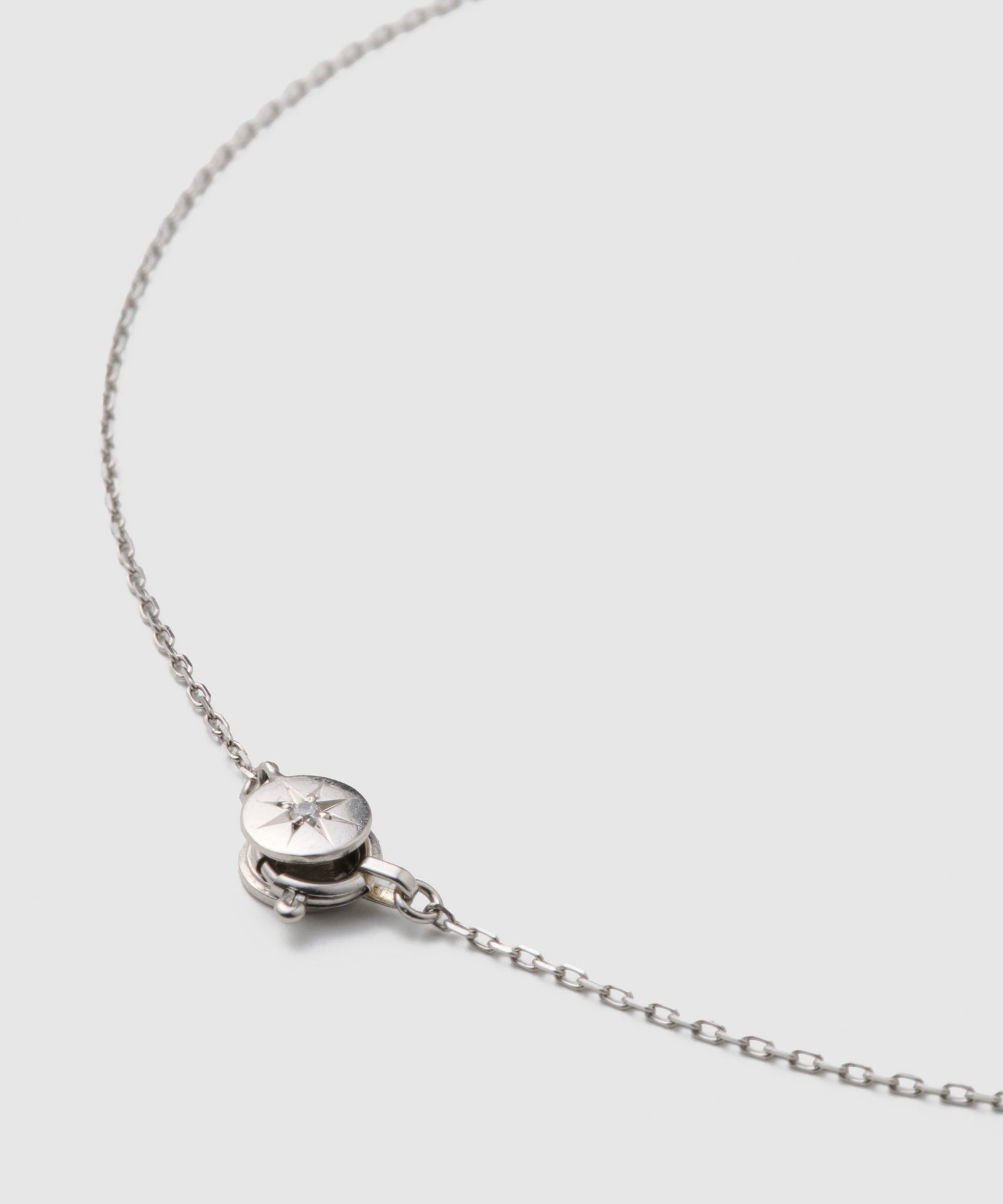 Diamond Glove Necklace|Pt850 / Diamond