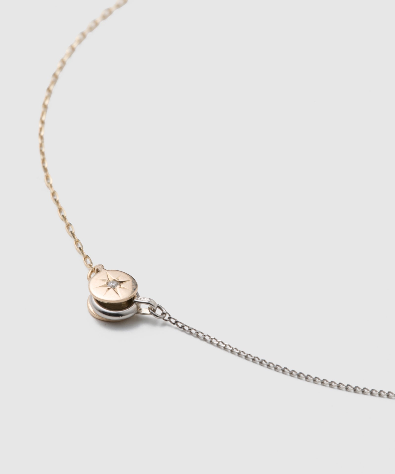 Diamond Glove Asymmetric Necklace3(PT) : 2(K10)