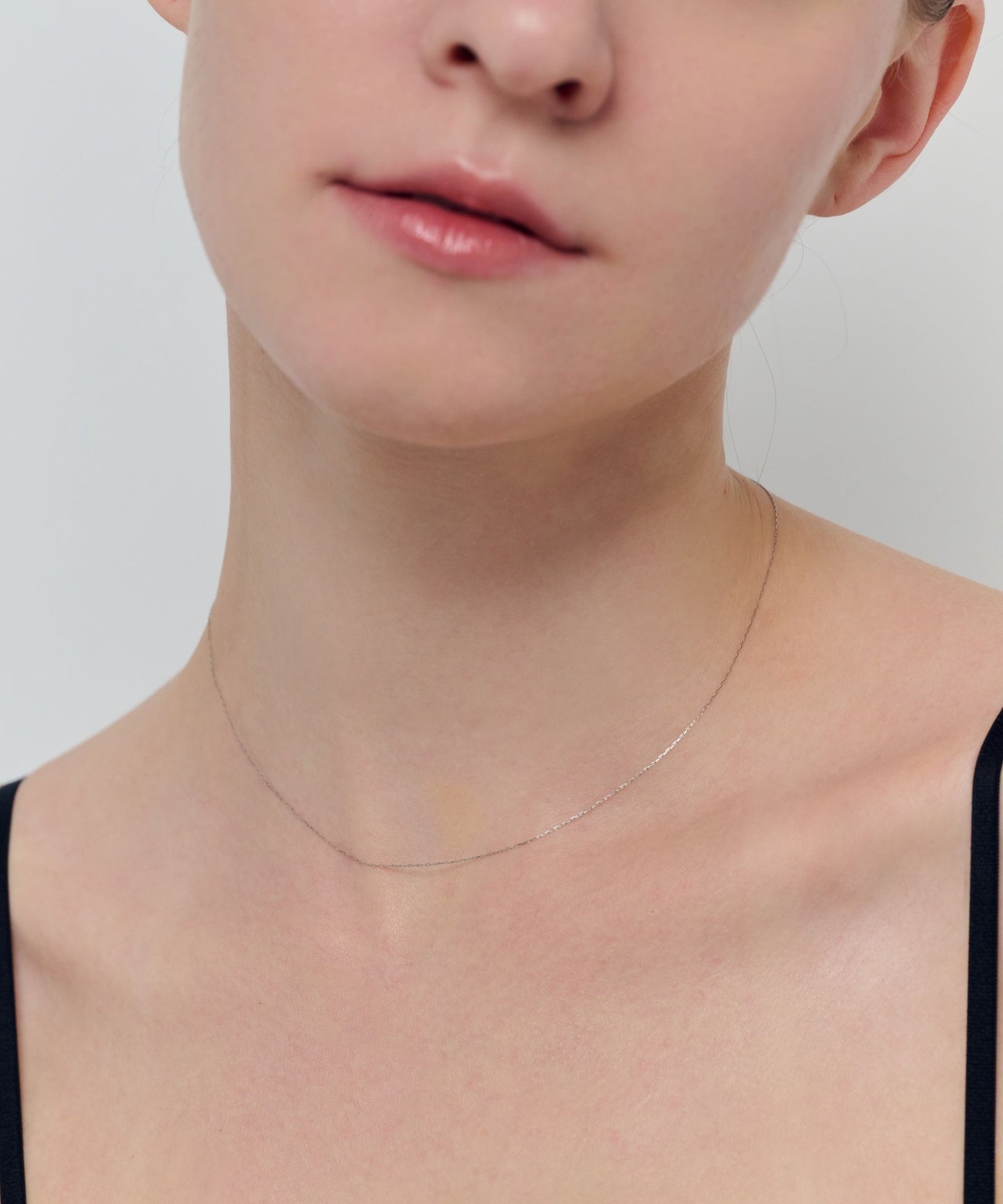 String Light Chain Necklace｜Pt850