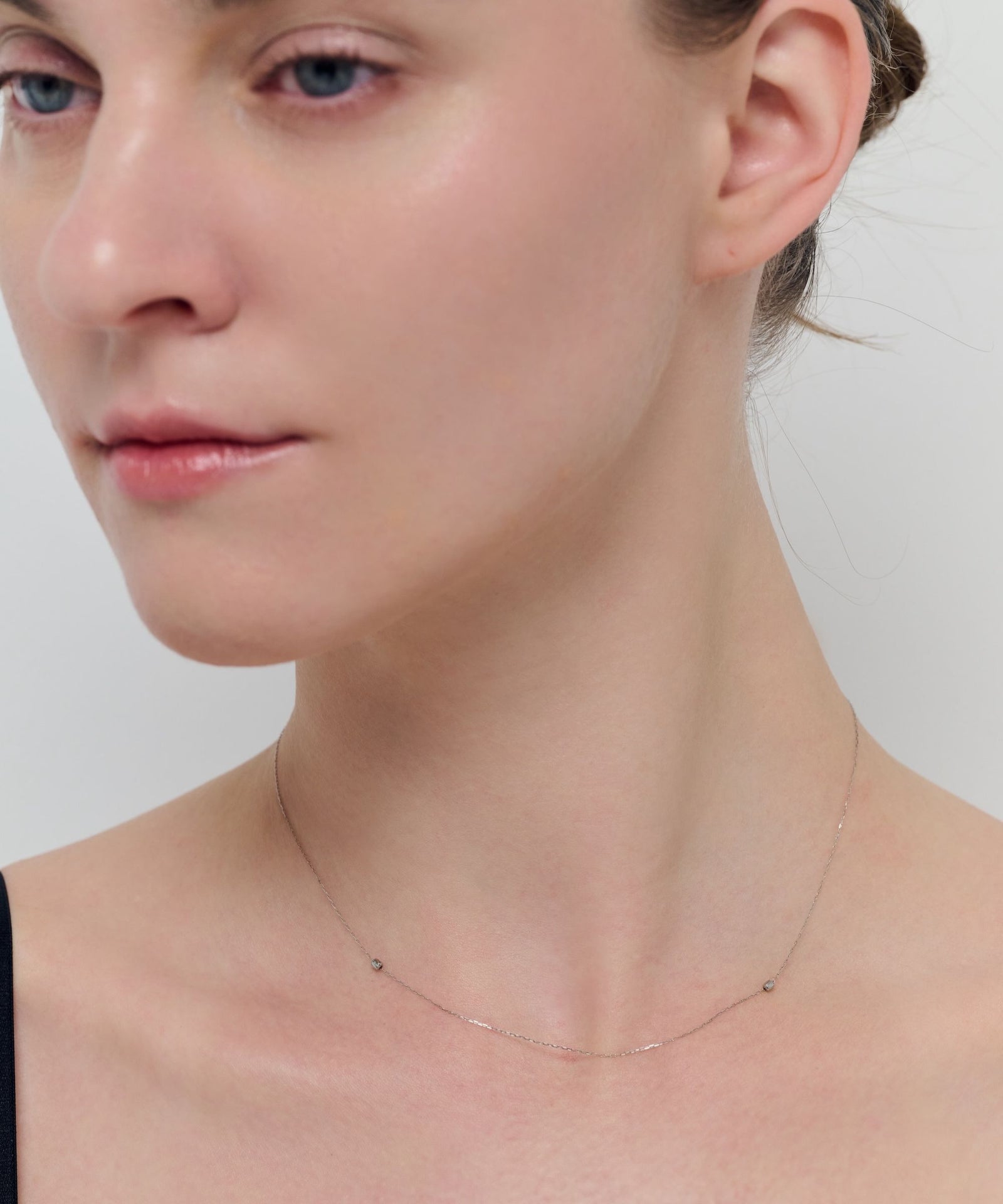 String Light Chain Necklace 2 Beads｜Pt850